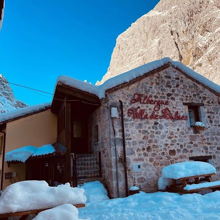Albergue Villa De Bulnes Exterior foto